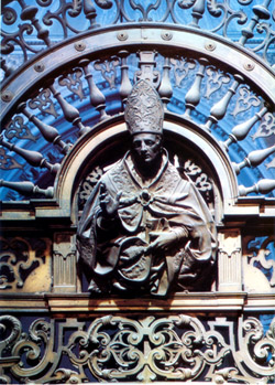 BAROQUE CHURCHES IN NAPLES - Brass gate by Cosimo Fanzago which houses the Chapel of San Gennaro in Naples